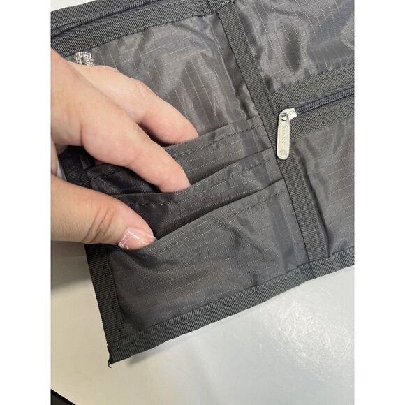 LeSportsac Small Crossbody Wallet Beauty Cosmetics Hair Stylist Rare Eyelash - Picture 4 of 16